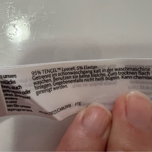 Eileen Fisher Womens Fine Jersey Mock Turtleneck Size Small Sleeveless Bone - Picture 7 of 12